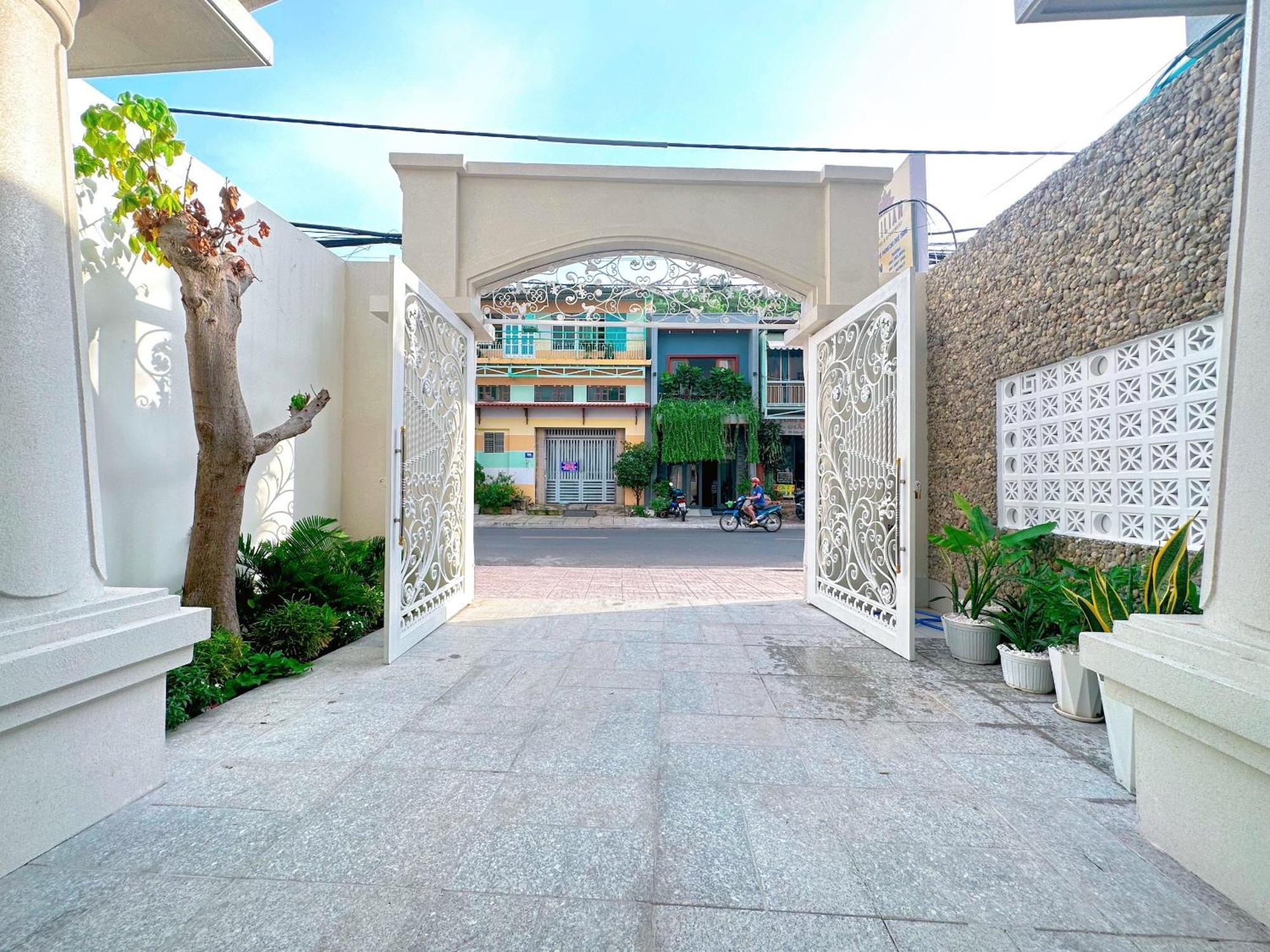 Milan Homestay - Milanesa Hotel And Apartment ブンタオ エクステリア 写真